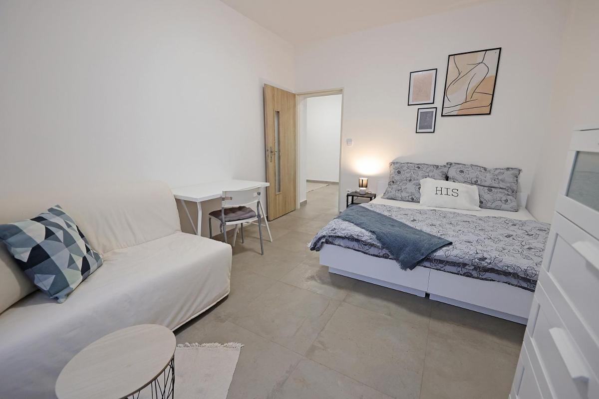 Fara No71 Apart 3 Libice nad Cidlinou Exterior photo