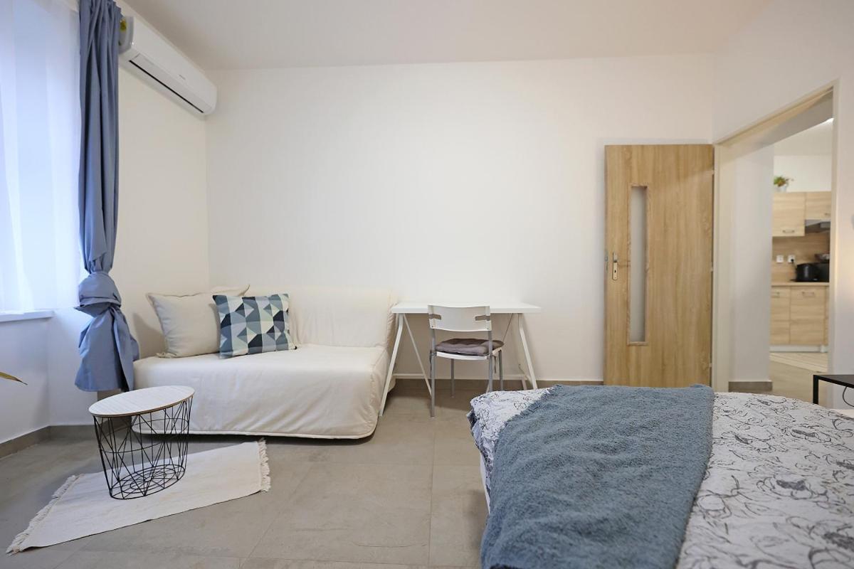 Fara No71 Apart 3 Libice nad Cidlinou Exterior photo